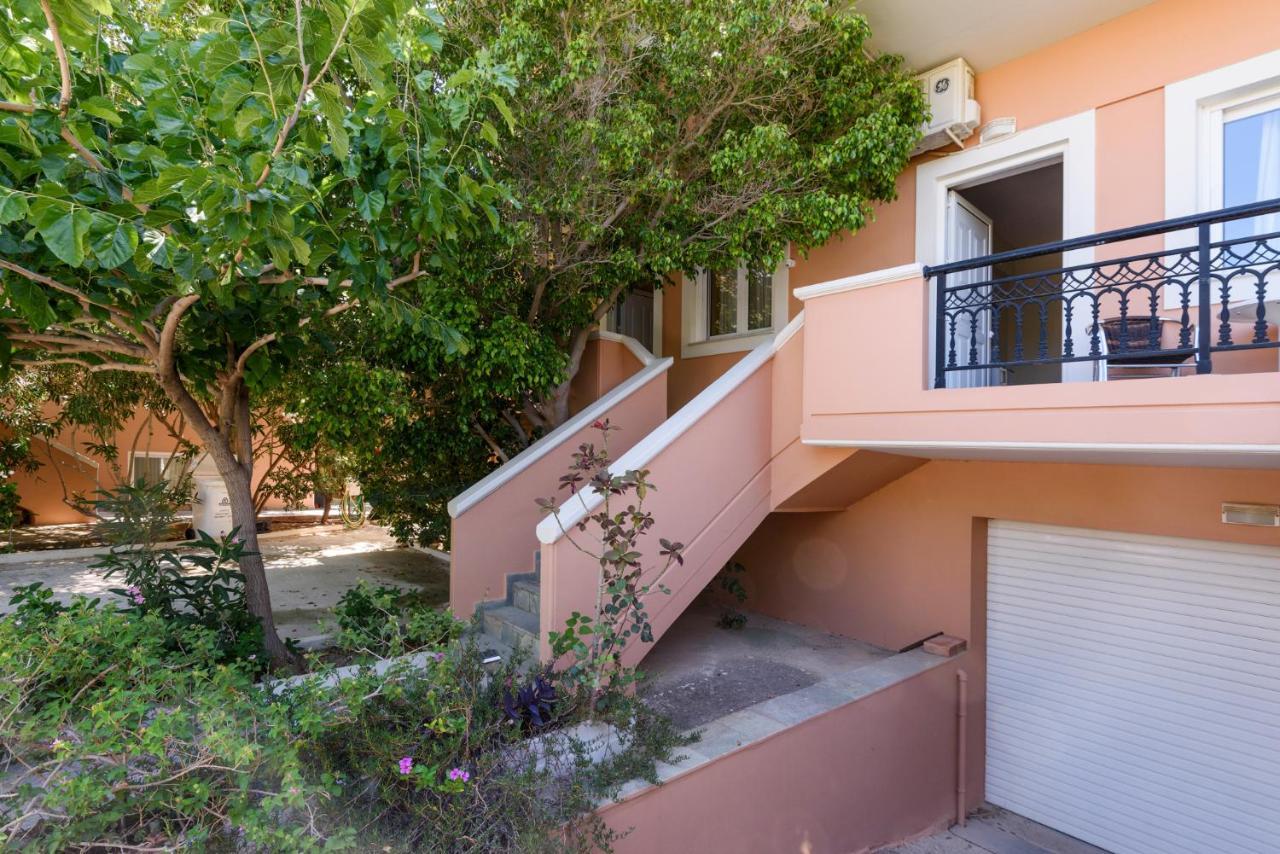 Poseidon Studios & Apartments Palaiochora Ngoại thất bức ảnh