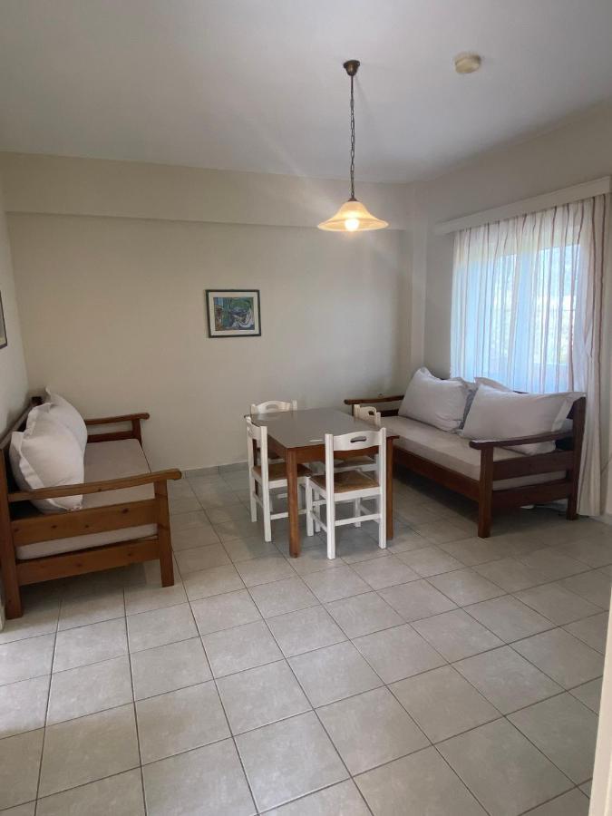 Poseidon Studios & Apartments Palaiochora Ngoại thất bức ảnh