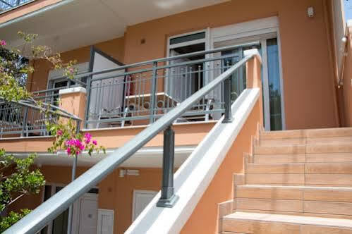 Poseidon Studios & Apartments Palaiochora Ngoại thất bức ảnh